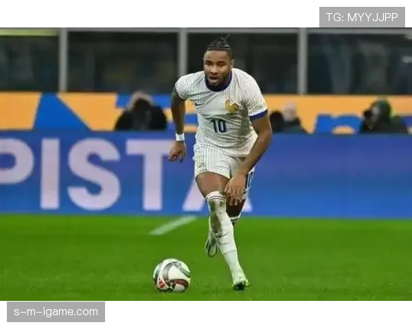 高效全能前锋:恩昆库为何既能终结又能组织